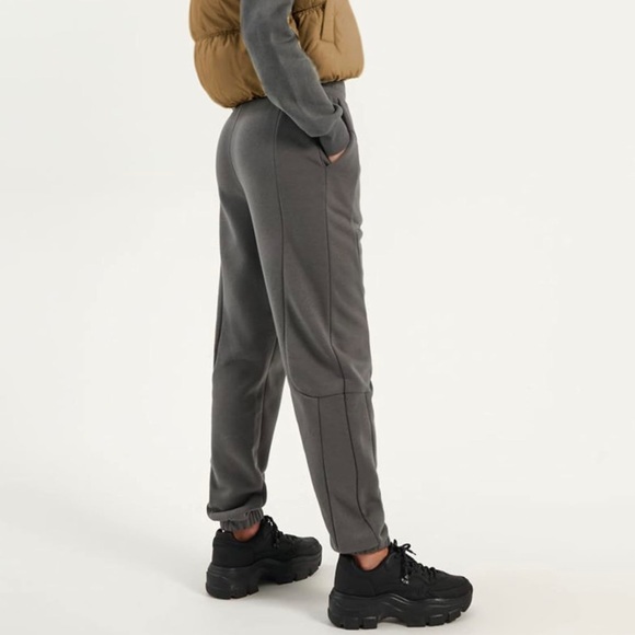 Crop vest - Picture 2 of 4